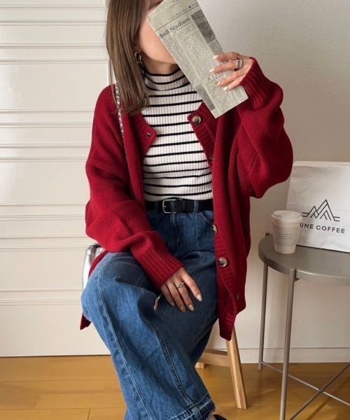 Ada.(エイダ)の「2WAY切り替えデザインオーバーサイズカーディガン(カーディガン/ボレロ・レディース・ライトカーキ/ブラック/レッド/グレイッシュベージュ・FREE)」の11枚目の写真