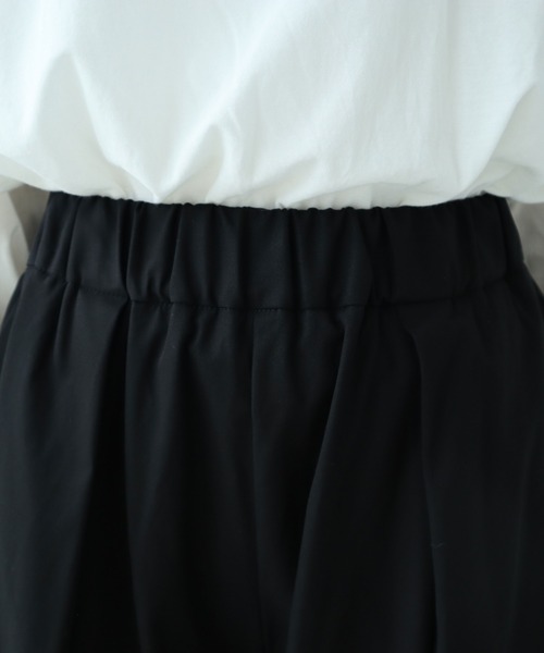 yuni（ユニ　）の「△80/2強撚コットン　ギャバゴムタックパンツ（その他パンツ・レディース・グレー/ブラック/ベージュ/キナリ/ネイビー/ブラウン/カーキ/チャコールグレー・FREE）」の12枚目の写真