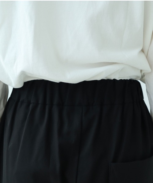 yuni（ユニ　）の「△80/2強撚コットン　ギャバゴムタックパンツ（その他パンツ・レディース・グレー/ブラック/ベージュ/キナリ/ネイビー/ブラウン/カーキ/チャコールグレー・FREE）」の15枚目の写真