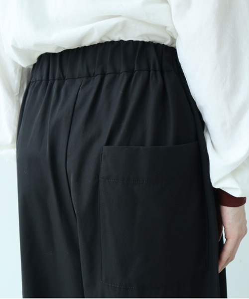 yuni（ユニ　）の「△80/2強撚コットン　ギャバゴムタックパンツ（その他パンツ・レディース・グレー/ブラック/ベージュ/キナリ/ネイビー/ブラウン/カーキ/チャコールグレー・FREE）」の14枚目の写真