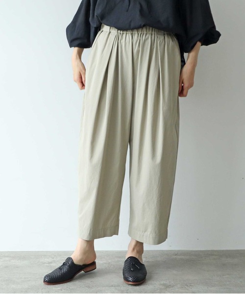 △80/2強撚コットン　ギャバゴムタックパンツ　グレー yuni（ユニ ）の「△80/2強撚コットン ギャバゴムタックパンツ