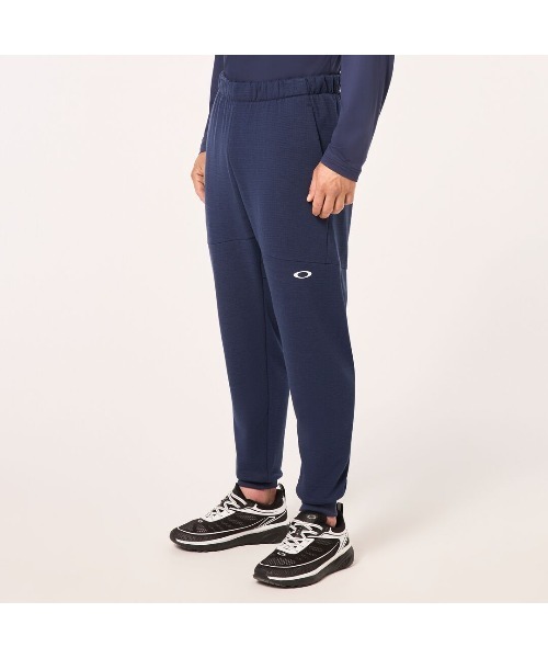 OAKLEY（オークリー）の「【現品限り】オークリー ENHANCE GRID FLEECE PANT 13.7 /パンツ/フリース/TRAINING スポーツ・トレーニング/MENS/メンズ/OAKLEY（その他パンツ・メンズ・ブラック/グレー/ネイビー・L/M/S/XL/XS）」の3枚目の写真
