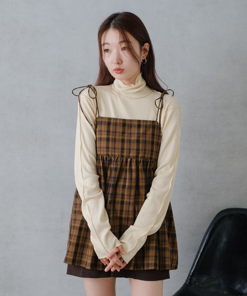 Kastane(カスタネ)の「テレコメロウハイネックロンT(Tシャツ/カットソー・レディース・チャコールグレー/アイボリー/ブルー/オレンジ・FREE)」の10枚目の写真