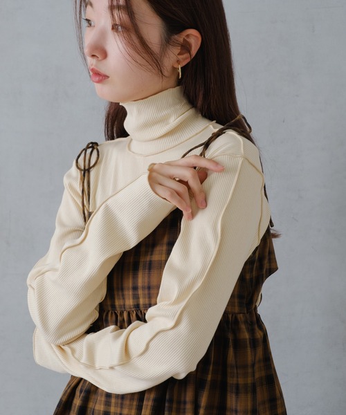 Kastane(カスタネ)の「テレコメロウハイネックロンT(Tシャツ/カットソー・レディース・チャコールグレー/アイボリー/ブルー/オレンジ・FREE)」の7枚目の写真