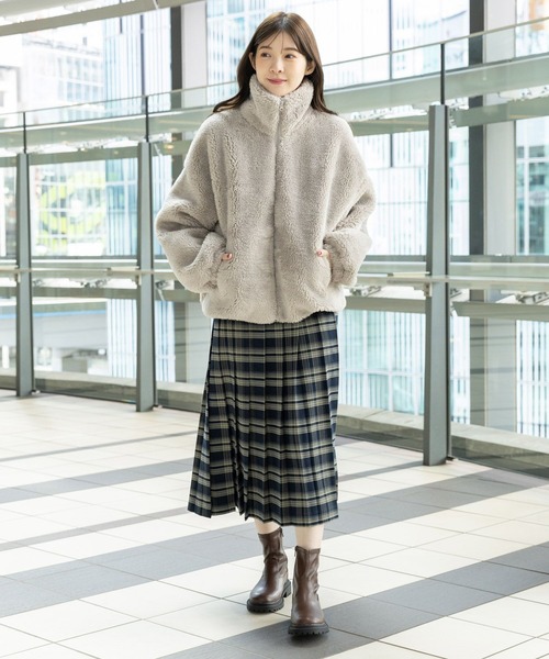 3.3 Field Trip （3.3フィールドトリップ）の「3.3 Field Trip／ムートンBL 2993684（ブルゾン・レディース・グレー/アイボリー/ブラック・FREE）」の8枚目の写真