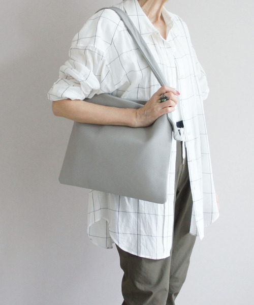 TIDEWAY（タイドウェイ）の「PUF HANDLE TOTE / M（トートバッグ・レディース・ブラック/グレー/モカ・FREE）」の14枚目の写真