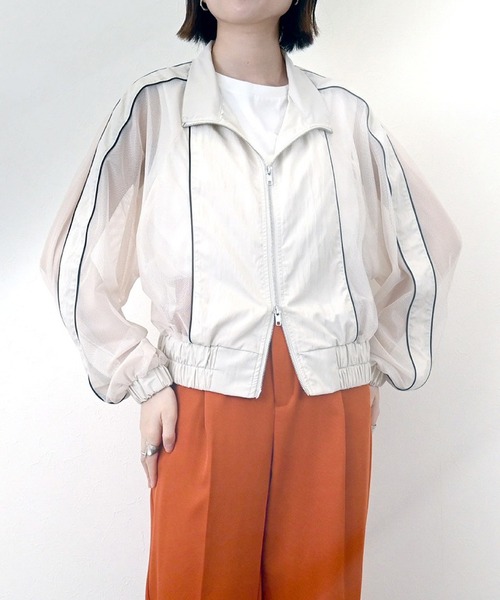 STYLEBLOCK（スタイルブロック）の「タフタ×メッシュ配色パイピングブルゾン（MA-1・レディース・グレー/ブラック/カーキ/ホワイト系その他・M）」の2枚目の写真