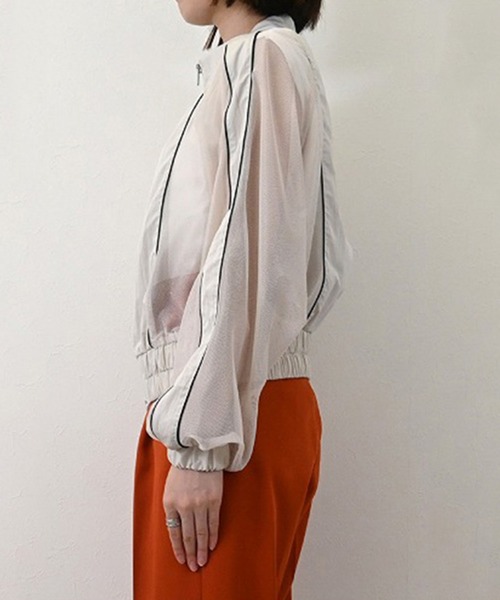 STYLEBLOCK（スタイルブロック）の「タフタ×メッシュ配色パイピングブルゾン（MA-1・レディース・グレー/ブラック/カーキ/ホワイト系その他・M）」の8枚目の写真