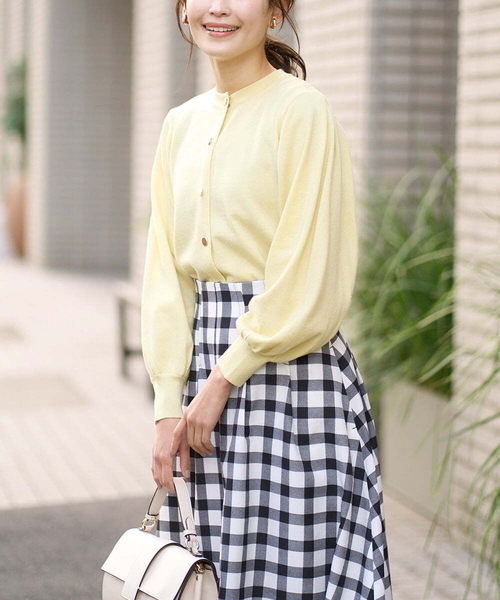 a.v.v（アーヴェヴェ）の「【アンサンブル対応】ラメニットカーディガン（カーディガン/ボレロ・レディース・ネイビー/アイボリー/クリーム・34/36/40/38/42）」の2枚目の写真