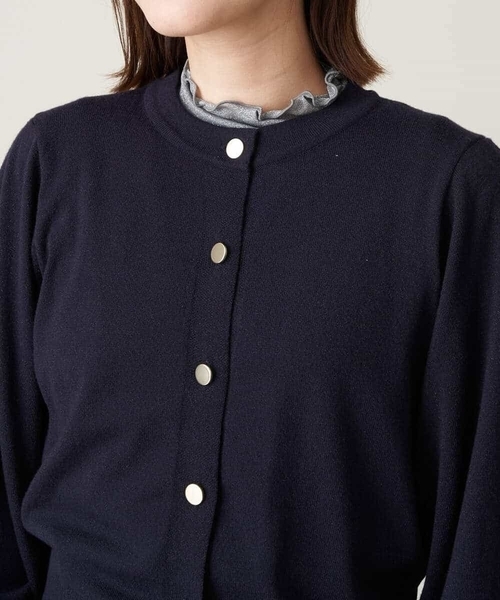 a.v.v（アーヴェヴェ）の「【アンサンブル対応】ラメニットカーディガン（カーディガン/ボレロ・レディース・ネイビー/アイボリー/クリーム・34/36/40/38/42）」の4枚目の写真