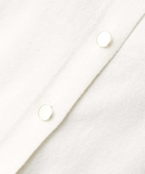 a.v.v（アーヴェヴェ）の「【アンサンブル対応】ラメニットカーディガン（カーディガン/ボレロ・レディース・ネイビー/アイボリー/クリーム・34/36/40/38/42）」の8枚目の写真