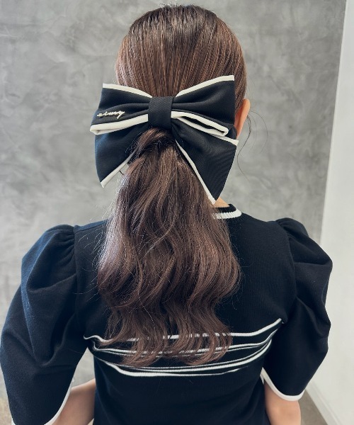 EIMY ISTOIRE(エイミーイストワール)の「バイカラーフレンチリボンシュシュ(シュシュ・レディース・ネイビー/ホワイト/ブラック・FREE)」の5枚目の写真