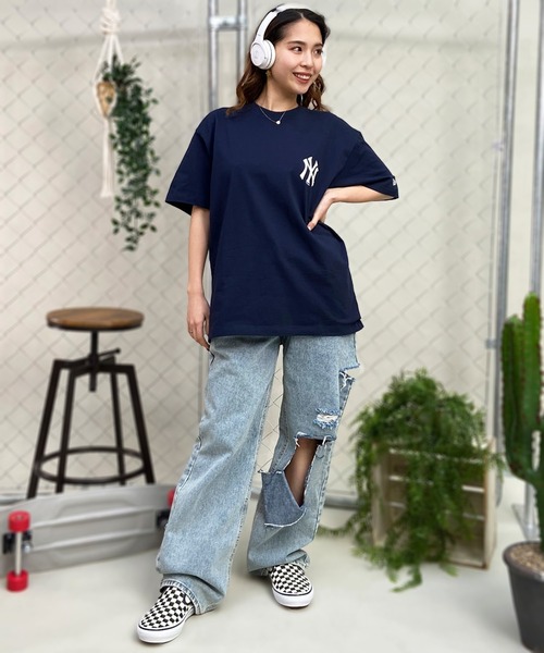 NEW ERA(ニューエラ)の「NEW ERA/ニューエラ Tシャツ オーバーサイズ バックプリント MLB 14121891/14121892/14121893/14121895/14121906/14121896(Tシャツ/カットソー・レディース・ホワイト系その他2/ブラック系その他/ブラック系その他2/ストーン/ネイビー/ホワイト系その他・L/M)」の7枚目の写真