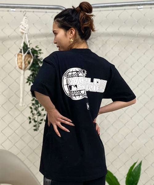 NEW ERA(ニューエラ)の「NEW ERA/ニューエラ Tシャツ オーバーサイズ バックプリント MLB 14121891/14121892/14121893/14121895/14121906/14121896(Tシャツ/カットソー・レディース・ホワイト系その他2/ブラック系その他/ブラック系その他2/ストーン/ネイビー/ホワイト系その他・L/M)」の18枚目の写真