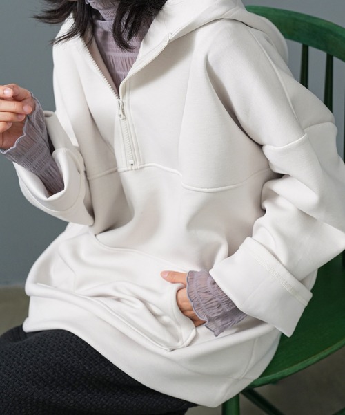 mili an deni（ミリアンデニ）の「スクーバハーフジッププルオーバー（スウェット・レディース・アイボリー/アッシュグレー/ブラック・M/L）」の6枚目の写真