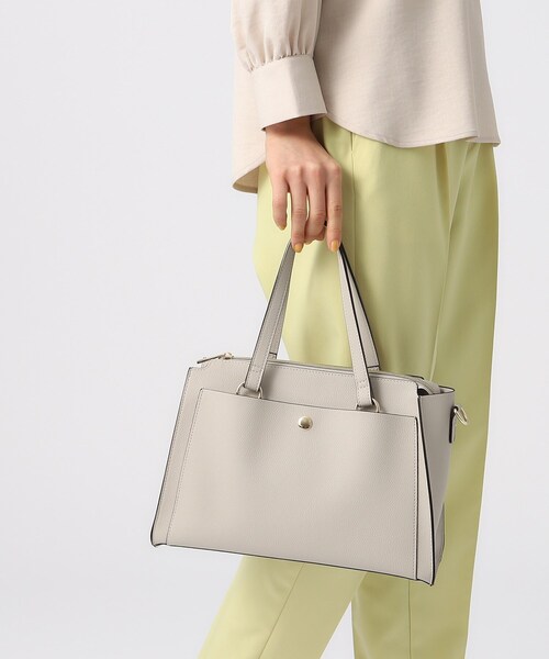 SHOO・LA・RUE（シューラルー）の「◆【通勤/デイリー/2WAY】一枚革風ポケットトートバッグ（トートバッグ・レディース・グレー/ブルー/ブラック・00）」の14枚目の写真