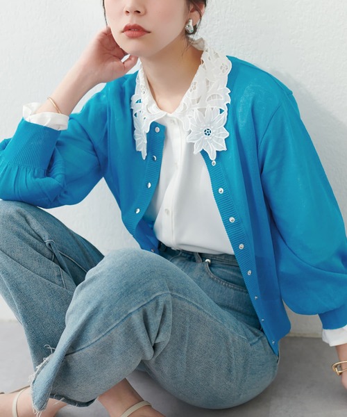 natural couture（ナチュラルクチュール）の「【WEB限定】ドット釦シアーカーデ（カーディガン/ボレロ・レディース・ラベンダー/ミント/オフホワイト/ブルー/ブラック/グレイッシュベージュ・FREE）」の5枚目の写真