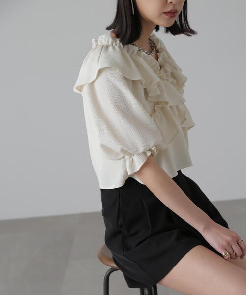 FREE'S MART（フリーズマート）の「2WAYオフショルフリルブラウス（シャツ/ブラウス・レディース・ホワイト/ピンク/ライトグリーン・FREE）」の10枚目の写真