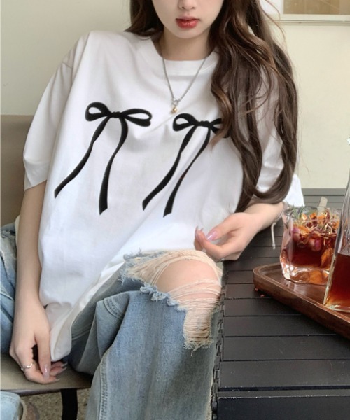 Vipoa（ヴィポア）の「リボンデザインオーバーTee（Tシャツ/カットソー・レディース・ブラック/ホワイト・FREE）」の6枚目の写真