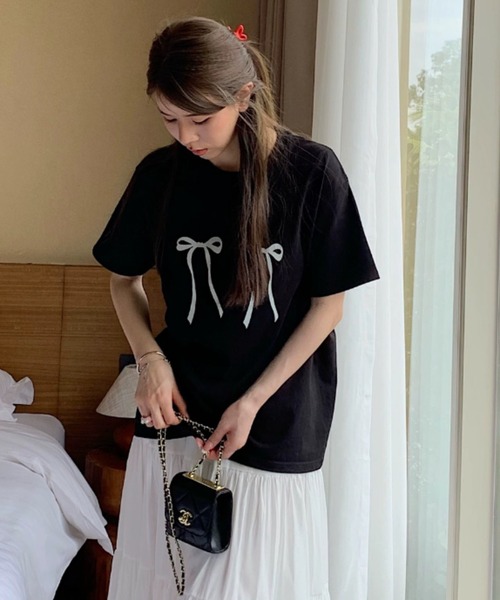 Vipoa（ヴィポア）の「リボンデザインオーバーTee（Tシャツ/カットソー・レディース・ブラック/ホワイト・FREE）」の8枚目の写真