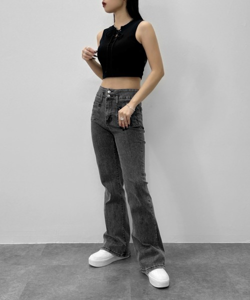 LVEU.（ラブユ.）の「【LVEU.】レースアップタンクトップ / カップ付き トップス カットソー タンクトップ レースアップ ノースリーブ クロップド ショート コンパクト パット カップ ブラック ホワイト グレー（タンクトップ・レディース・ホワイト/ブラック/グレー・FREE）」の11枚目の写真