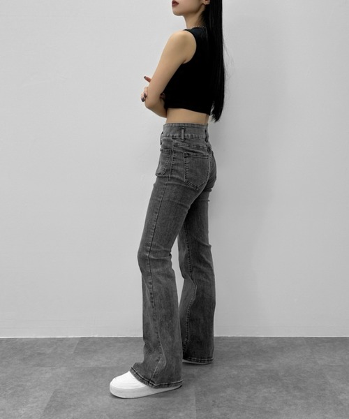 LVEU.（ラブユ.）の「【LVEU.】レースアップタンクトップ / カップ付き トップス カットソー タンクトップ レースアップ ノースリーブ クロップド ショート コンパクト パット カップ ブラック ホワイト グレー（タンクトップ・レディース・ホワイト/ブラック/グレー・FREE）」の12枚目の写真