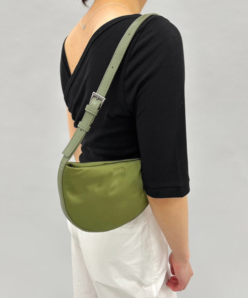 babaco(ババコ)の「【babaco/ババコ】Twisted Cotton Layered Top(Tシャツ/カットソー・レディース・アイボリー/ブラック・FREE)」の3枚目の写真