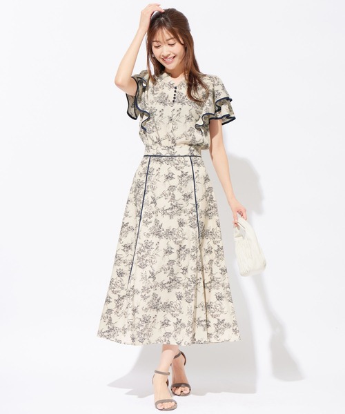 alotta(アロッタ)の「配色パイピングAラインスカート(スカート・レディース・ホワイト系その他・X-LARGE/LARGE/MEDIUM)」の2枚目の写真