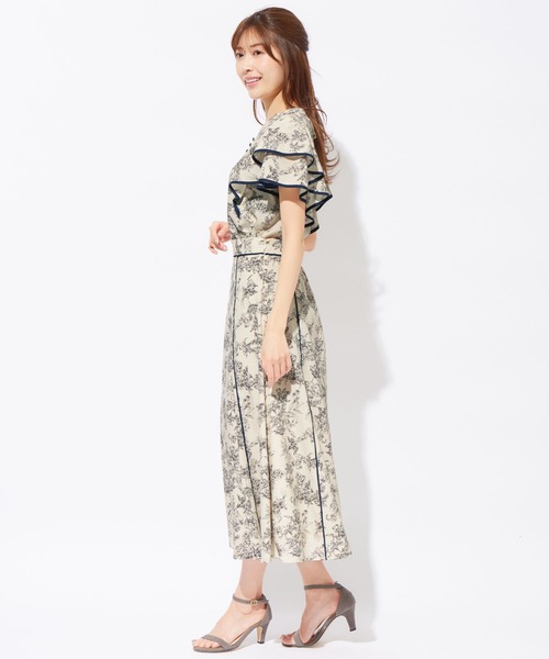 alotta(アロッタ)の「配色パイピングAラインスカート(スカート・レディース・ホワイト系その他・X-LARGE/LARGE/MEDIUM)」の5枚目の写真