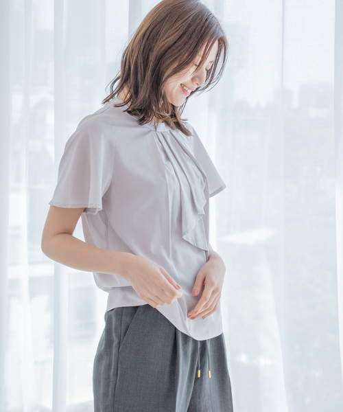 Jayro(ジャイロ)の「フレア袖スカーフボウタイブラウス(シャツ/ブラウス・レディース・グレー系その他/オフホワイト/ライトグリーン/ネイビー/ホワイト系その他3・M)」の19枚目の写真