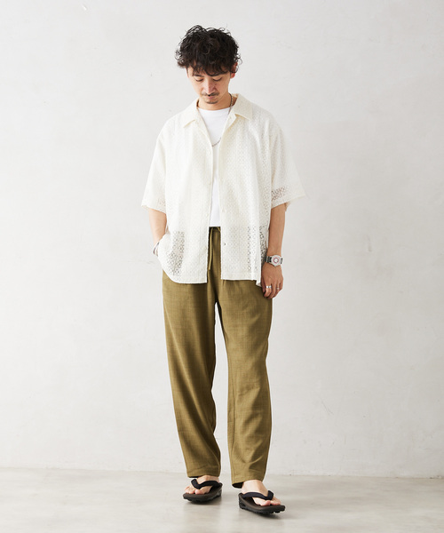 JOURNAL STANDARD relume（ジャーナルスタンダード　レリューム）の「アラベスクレース スクエアレギュラーカラー半袖シャツ（シャツ/ブラウス・メンズ・ブラック/ホワイト/ネイビー・MEDIUM/LARGE）」の6枚目の写真