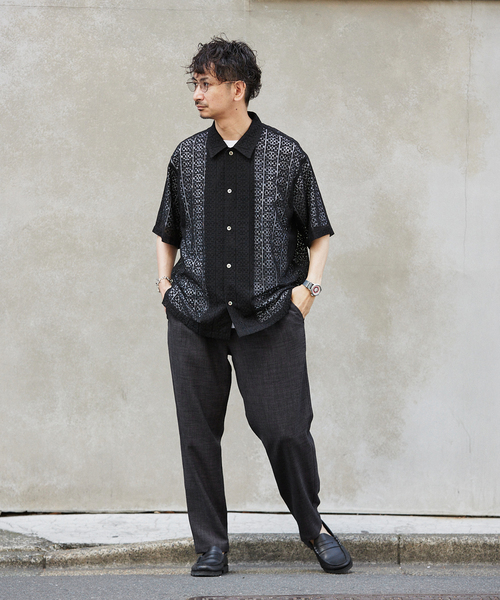 JOURNAL STANDARD relume（ジャーナルスタンダード　レリューム）の「アラベスクレース スクエアレギュラーカラー半袖シャツ（シャツ/ブラウス・メンズ・ブラック/ホワイト/ネイビー・MEDIUM/LARGE）」の12枚目の写真