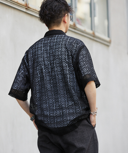 JOURNAL STANDARD relume（ジャーナルスタンダード　レリューム）の「アラベスクレース スクエアレギュラーカラー半袖シャツ（シャツ/ブラウス・メンズ・ブラック/ホワイト/ネイビー・MEDIUM/LARGE）」の16枚目の写真