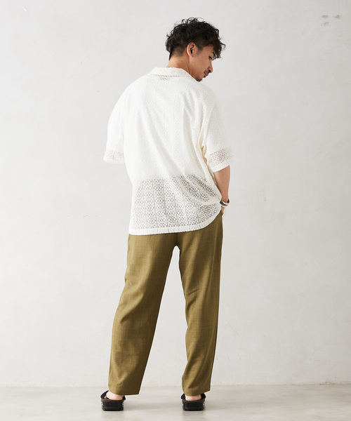 JOURNAL STANDARD relume（ジャーナルスタンダード　レリューム）の「アラベスクレース スクエアレギュラーカラー半袖シャツ（シャツ/ブラウス・メンズ・ブラック/ホワイト/ネイビー・MEDIUM/LARGE）」の20枚目の写真