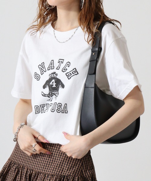 FUNALIVE(ファンアライブ)の「Snatch GILDAN (ギルダン) プリント Tシャツ カレッジ アメカジ柄(Tシャツ/カットソー・メンズ・ホワイト系3/ホワイト系5/ホワイト系その他2/ホワイト系1/ホワイト系2/ホワイト/ホワイト系4/ホワイト系6/ホワイト系その他/ホワイト系その他3/ホワイト系7/ホワイト系8/ホワイト系9/A/ホワイト系その他5/ホワイト系その他6/ホワイト系その他7/ホワイト系その他4/B・S/L/LL/M)」の4枚目の写真