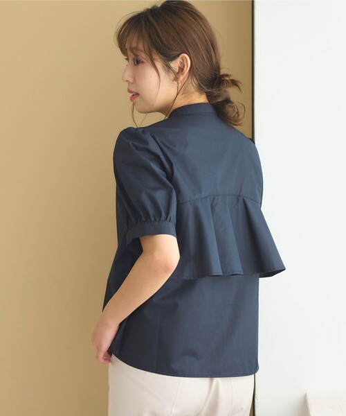 Feroux(フェルゥ)の「【洗える】バンドカラーパールボタン ブラウス(シャツ/ブラウス・レディース・ベージュ系1/スカイブルー系1/ネイビー系・F)」の10枚目の写真