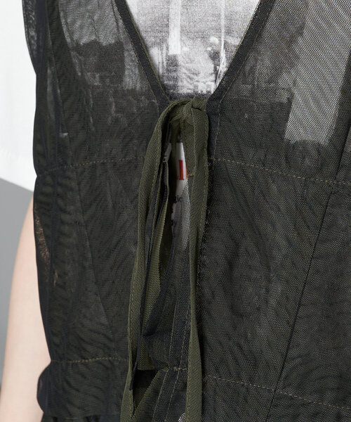 RAY CASSIN（レイカズン）の「チュールベスト（シャツ/ブラウス・レディース・カーキ/ブラック/アイボリー・FREE）」の17枚目の写真