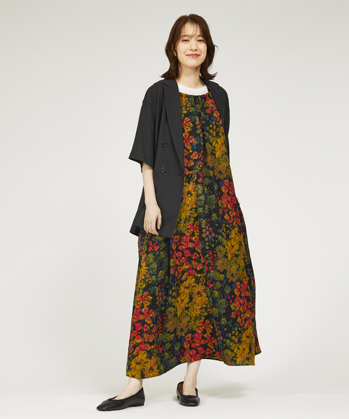 abahouse mavie(アバハウスマヴィ)の「【大人のいちまんワンピ】プリント&ベロアキャミワンピ/冬服(ワンピース・レディース・ブラック系その他/マスタード/チャコールグレー・フリー)」の4枚目の写真