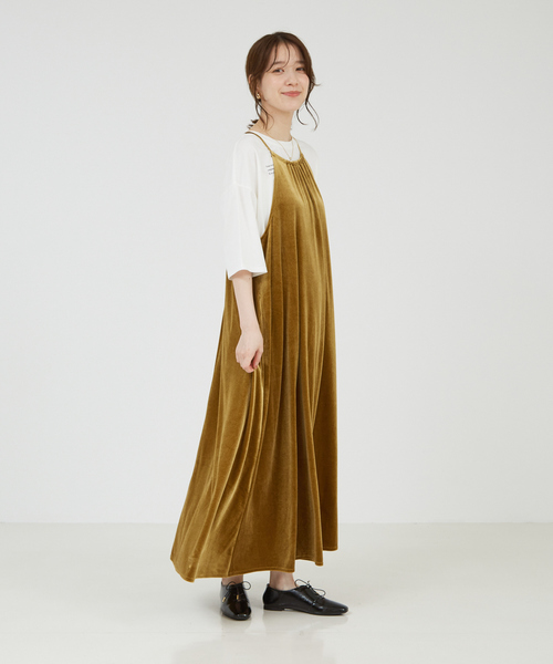 abahouse mavie(アバハウスマヴィ)の「【大人のいちまんワンピ】プリント&ベロアキャミワンピ/冬服(ワンピース・レディース・ブラック系その他/マスタード/チャコールグレー・フリー)」の13枚目の写真