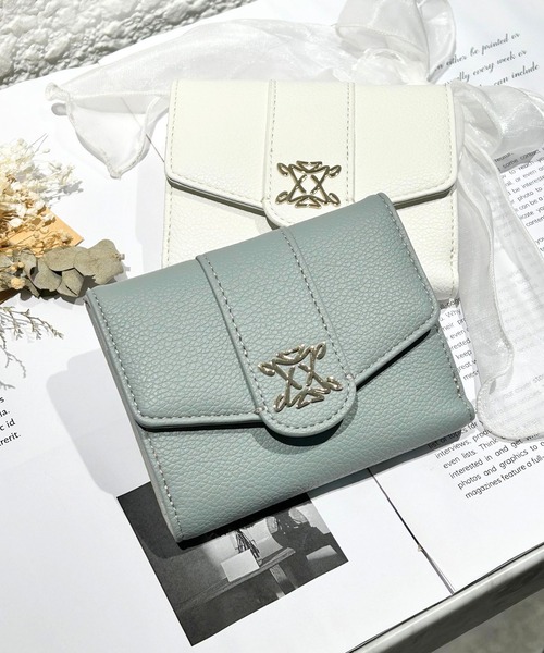 dazzlin（ダズリン）の「dazzlin/ダズリン　スクエアロゴ　二つ折りウォレット（財布・レディース・ブルーグレー/ベージュ系その他/ブラック/アイボリー・FREE）」の3枚目の写真