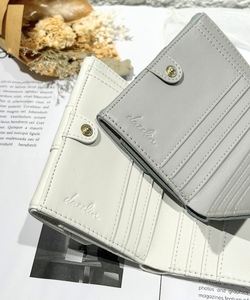 dazzlin（ダズリン）の「dazzlin/ダズリン　スクエアロゴ　二つ折りウォレット（財布・レディース・ブルーグレー/ベージュ系その他/ブラック/アイボリー・FREE）」の22枚目の写真