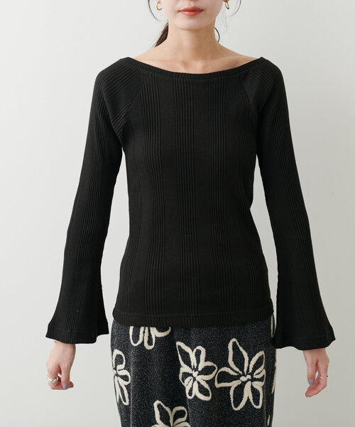 natural couture(ナチュラルクチュール)の「テレコオフショルカットTOPS(Tシャツ/カットソー・レディース・ボルドー/ブラウン/ブラック/アイボリー/グレイッシュベージュ・FREE)」の15枚目の写真