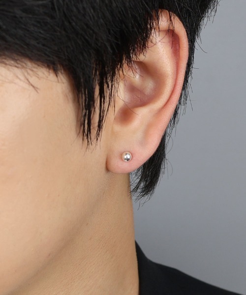 4INT.(フォイント)の「メタルボール スタッドピアス / silver925 (金属アレルギー対応)(ピアス(両耳用)・メンズ・シルバー・3/4/5)」の14枚目の写真