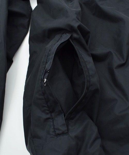 NIKE(ナイキ)の「【ヴィンテージ古着】Y2K NIKE ワッペン ナイロンジャケット(ナイロンジャケット・メンズ・ブラック・X-LARGE)」の6枚目の写真
