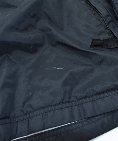 NIKE(ナイキ)の「【ヴィンテージ古着】Y2K NIKE ワッペン ナイロンジャケット(ナイロンジャケット・メンズ・ブラック・X-LARGE)」の7枚目の写真