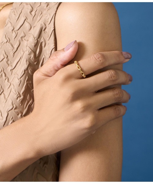 Settimissimo(セッティミッシモ)の「金属アレルギー対応ステンレスチェーンデザインリング(リング・レディース・ゴールド・FREE)」の1枚目の写真