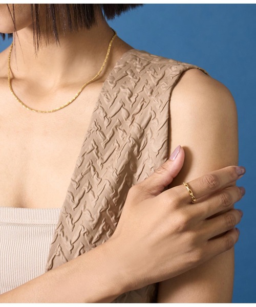 Settimissimo(セッティミッシモ)の「金属アレルギー対応ステンレスチェーンデザインリング(リング・レディース・ゴールド・FREE)」の2枚目の写真