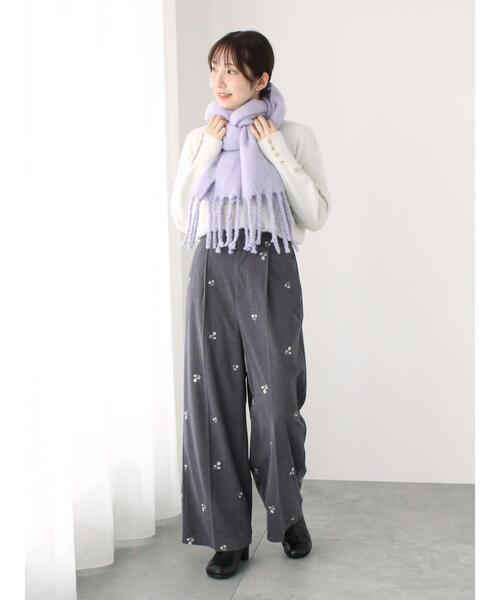 Te chichi TERRASSE（テチチテラス）の「ラメフェザーボートネックニット（ニット/セーター・レディース・イエロー/ブルー/オフホワイト/グレー・F）」の15枚目の写真