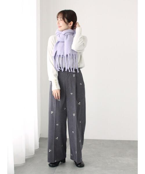 Te chichi TERRASSE（テチチテラス）の「ラメフェザーボートネックニット（ニット/セーター・レディース・イエロー/ブルー/オフホワイト/グレー・F）」の16枚目の写真