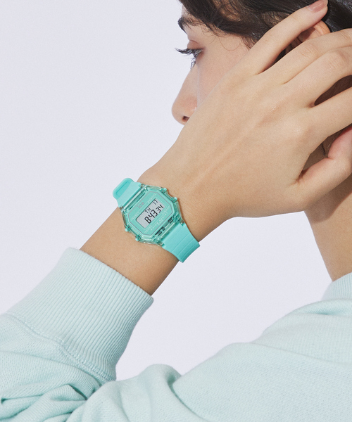t*n様 ice watch ホワイト マルチカラー デジタル腕時計 ICE digit explorer - ブラックホワイト - スモール | アイス